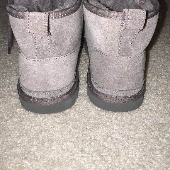 Women's UGG Neumel Boots - Picture 6 of 6